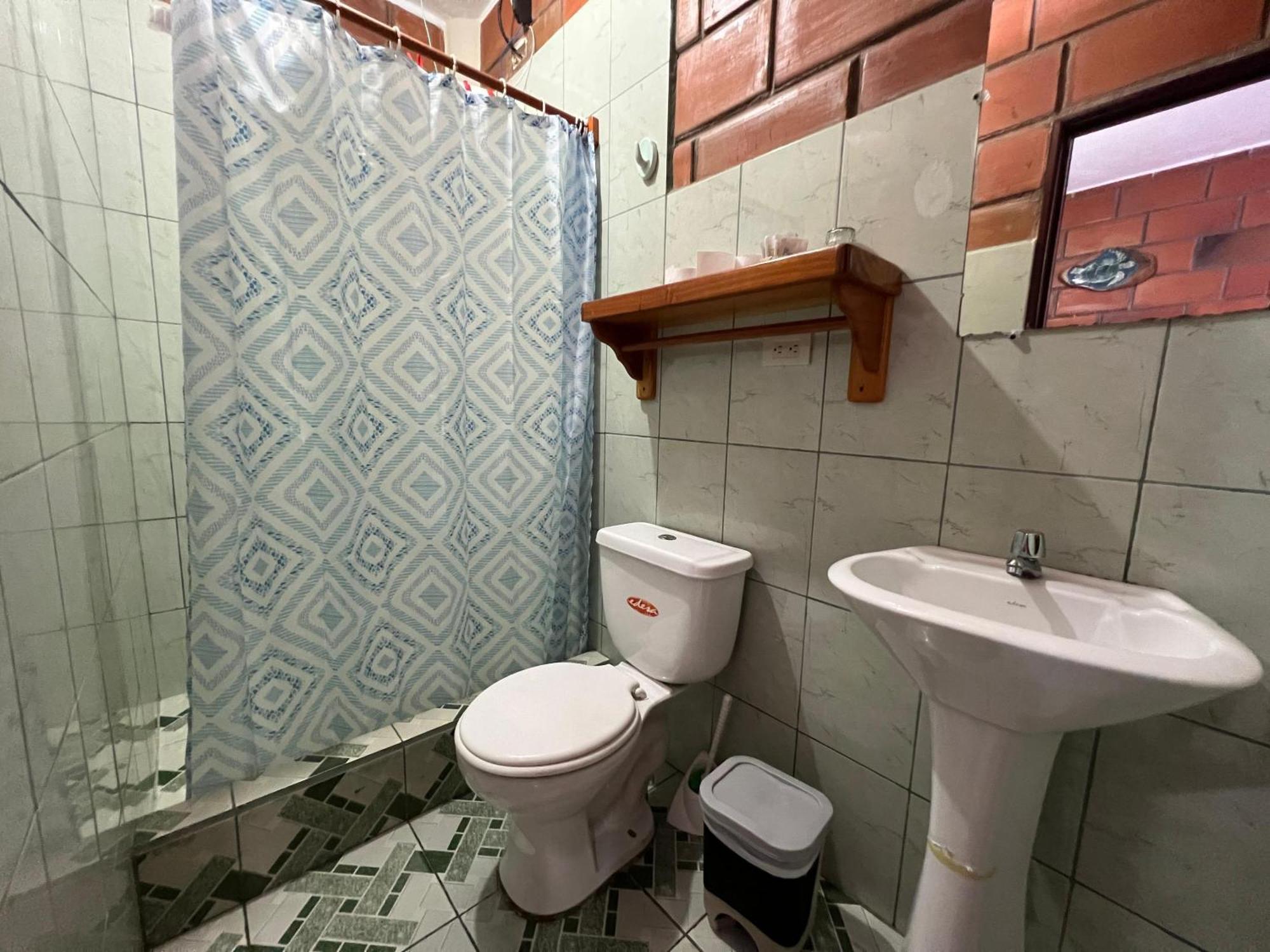 פוארטו בקריסו מורנו Hostal Cattleya חדר תמונה