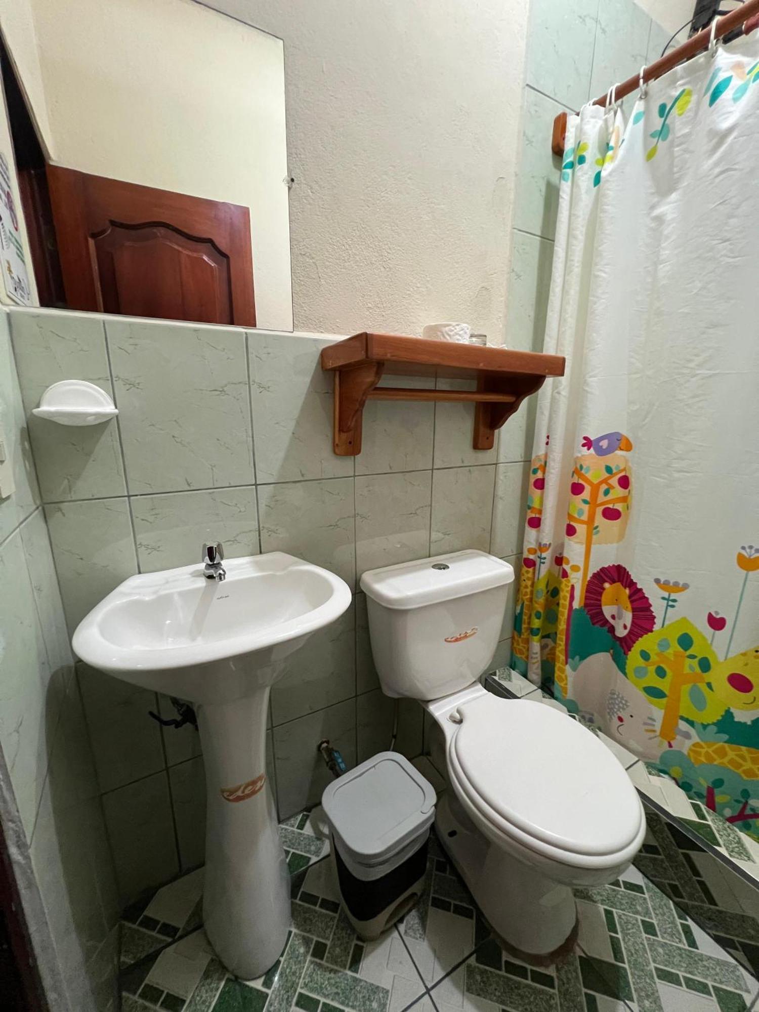 פוארטו בקריסו מורנו Hostal Cattleya חדר תמונה