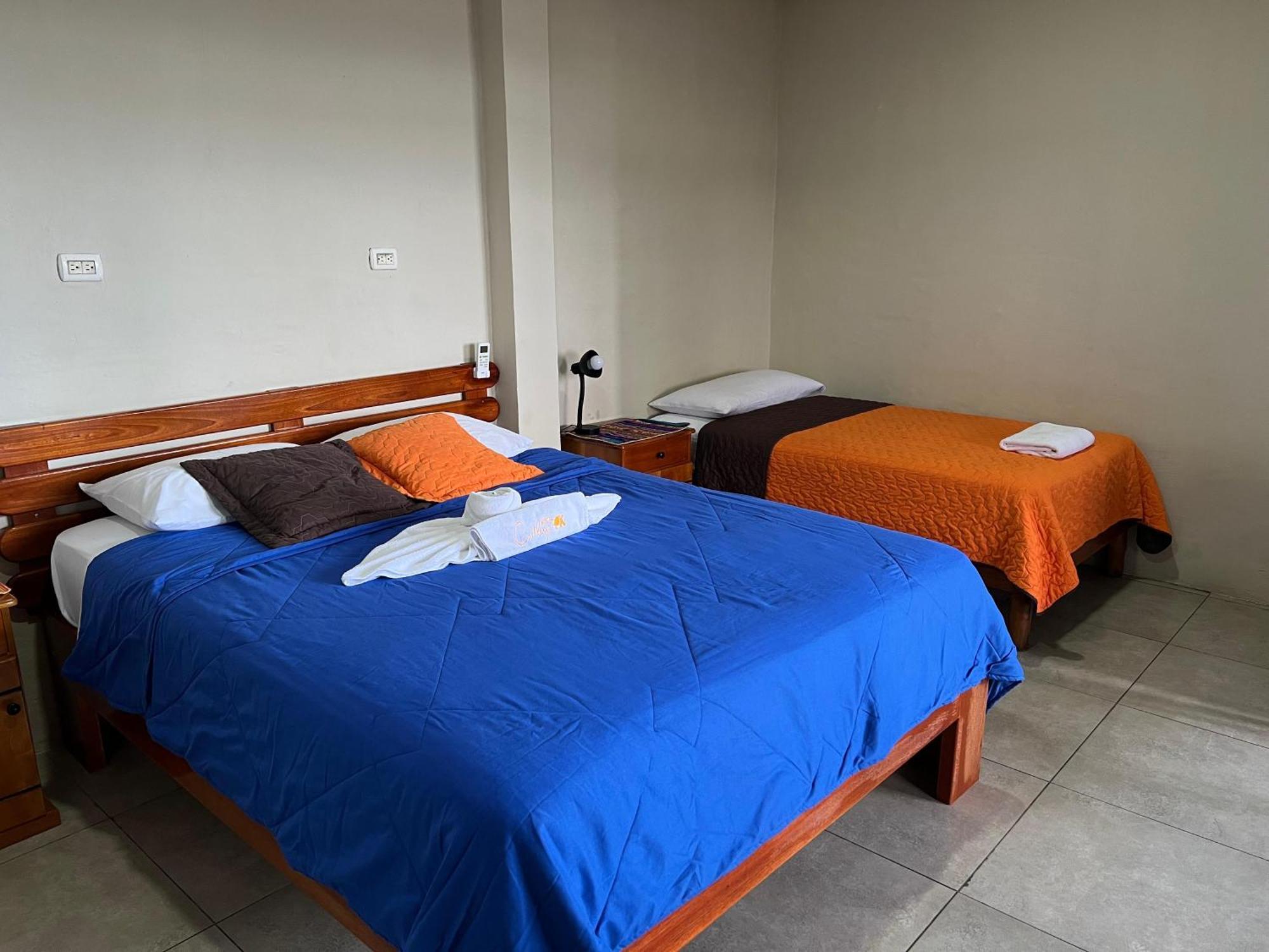 פוארטו בקריסו מורנו Hostal Cattleya מראה חיצוני תמונה