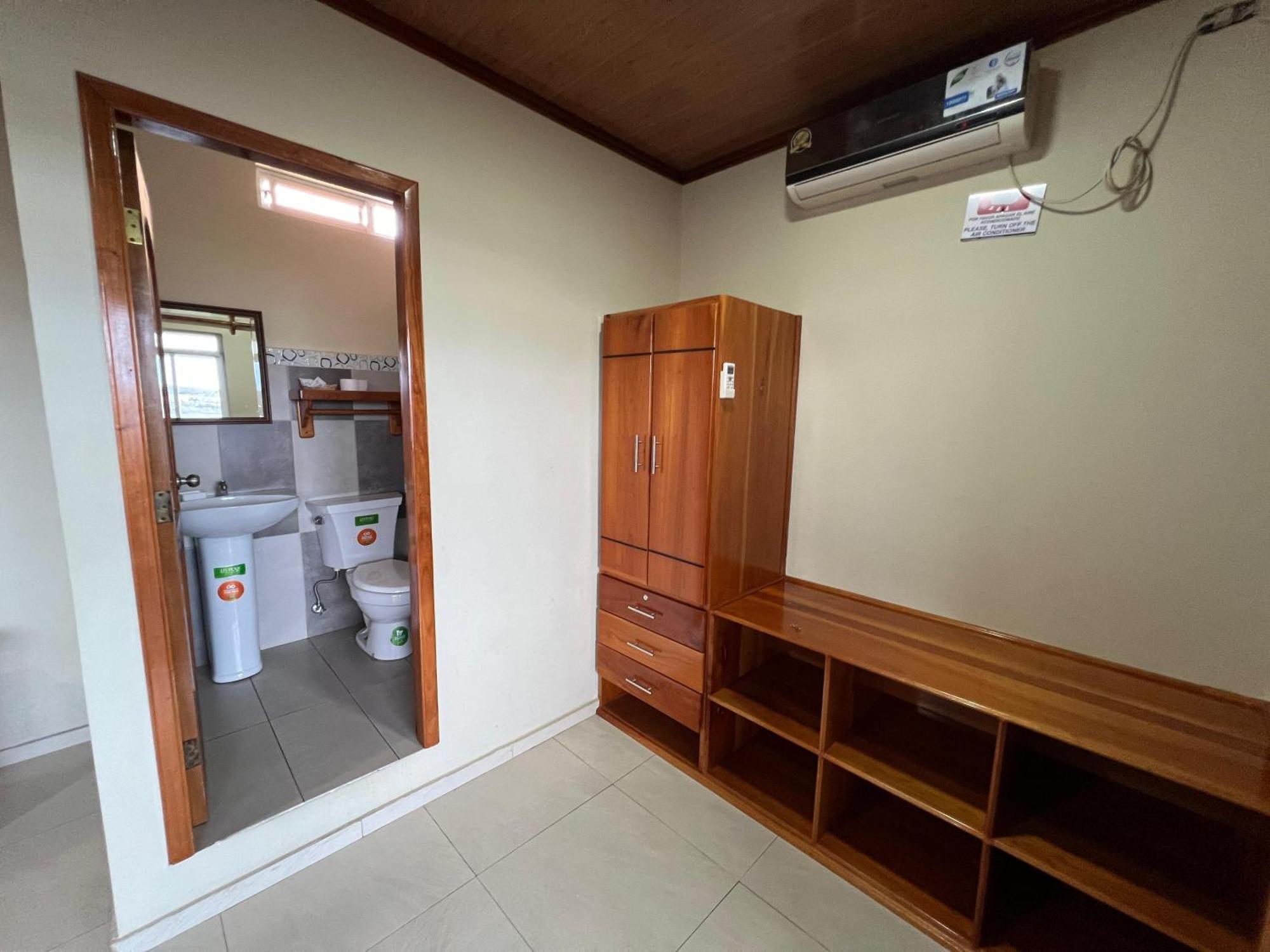פוארטו בקריסו מורנו Hostal Cattleya מראה חיצוני תמונה